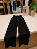 Calça Pantalona Canelada Feminina – Elegância e Conforto para Todos os Momentos