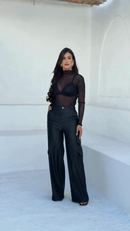 Calça Pantalona Wide Leg Reta Cargo Couro Fake Cintura Alta Moda Gringa Bolso Lateral